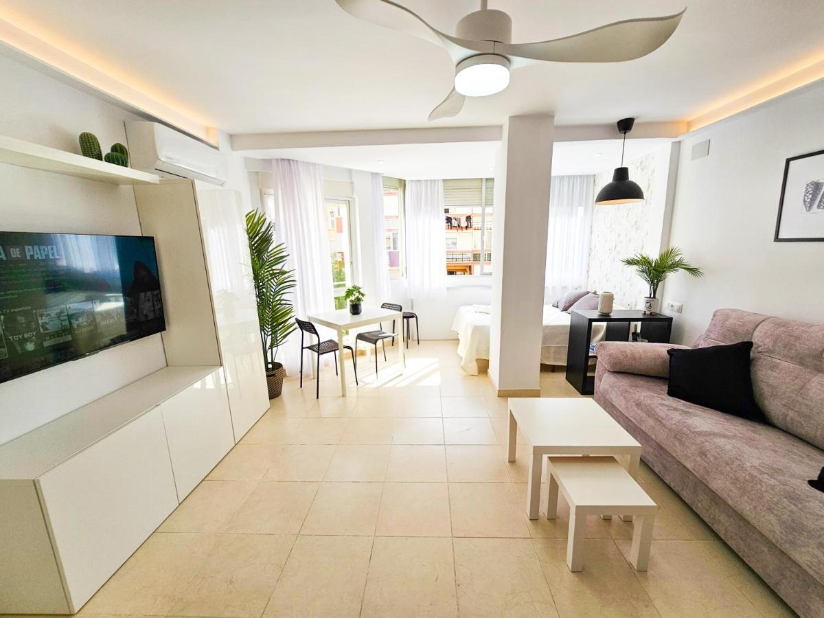 Estudio Vip Mediterraneo - Alojamientos La Torre Торре-дель-Мар Екстер'єр фото